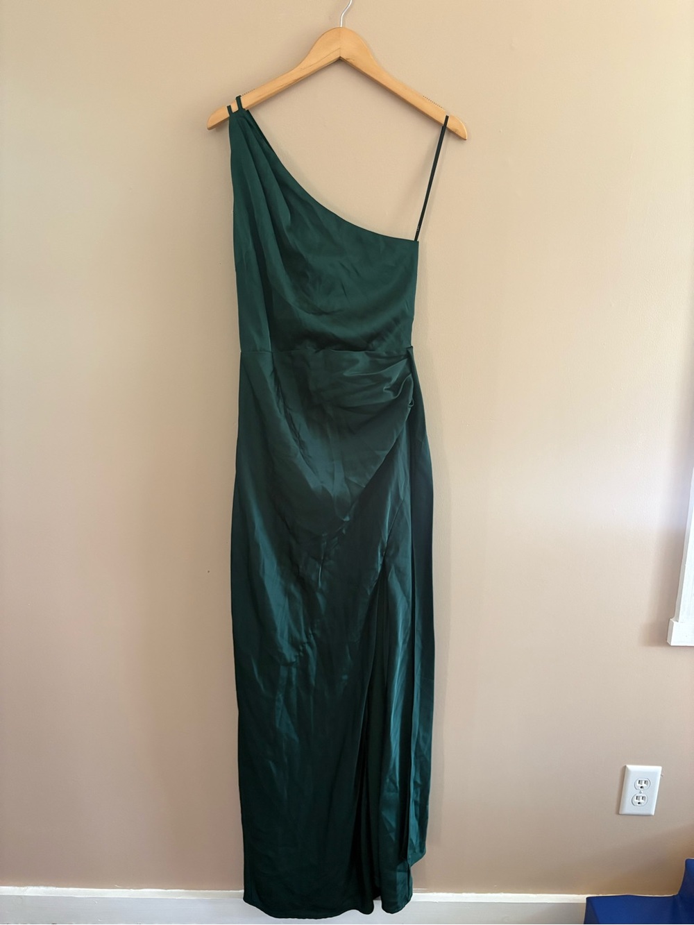 Lulus Signature Elegance Emerald Satin One-Shoulder Maxi Dress Size Large Formal - Picture 4 of 12